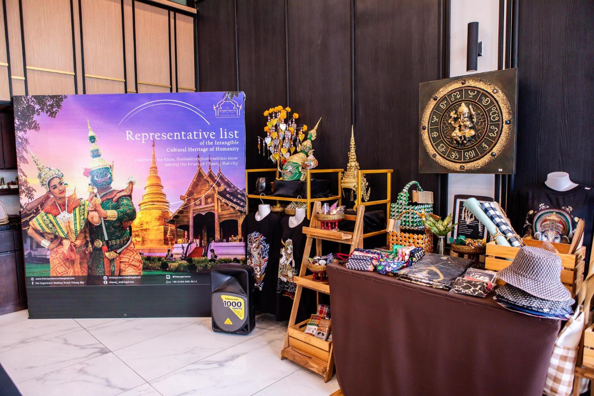 The Experience Walking Street Chiang Mai Hotel Exterior foto