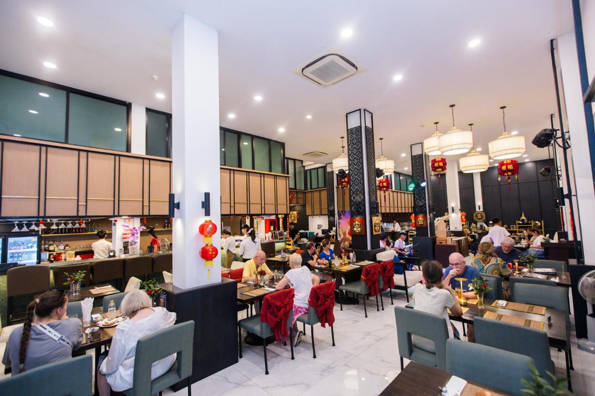The Experience Walking Street Chiang Mai Hotel Exterior foto