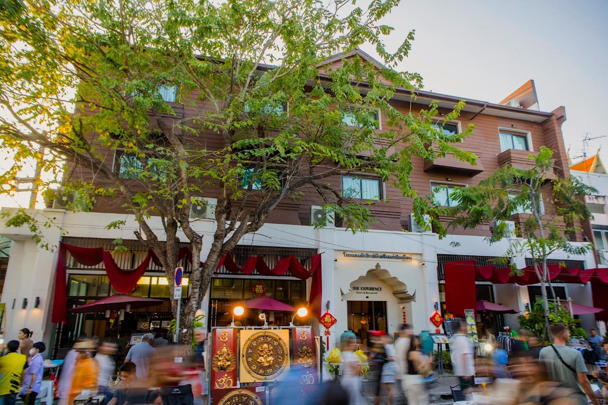 The Experience Walking Street Chiang Mai Hotel Exterior foto